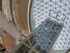 待ちに待った(実際そんなに待ってはいない)旅行当日・３月２５日(木)
18:06 
福岡空港に到着。いつも通り地下鉄を利用してきました。
何度来てもアクセスの良さは福岡市民として誇れるポイントです。他県では考えられないほどの便利さ。