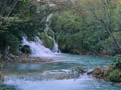 落差６mほどのミルカ・トルニナ滝です