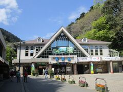 ４月７日（水）の高尾山の体感気温　１６℃ー２℃　風速２ｍ、湿度は５６％