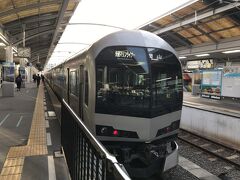 高松駅。
マリンライナーに乗車し、帰路に着く。

讃岐うどんを目指し駅付近の店舗に行く。残念ながらコロナ休店中。駅構内には営業中のうどん屋があったが全国展開しているチェーン店なのでパスする。
仕方がないので発車間際のマリンライナーに乗車する。

