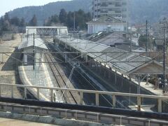 JR日光駅　東武電車の中から撮影