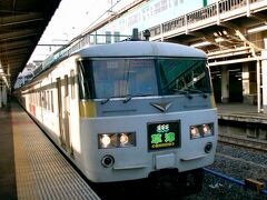 　上野駅から新特急「草津」に乗車。