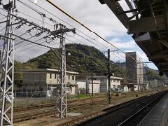 大月駅からの岩殿山　良い天気でした。