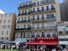 そしてマルセイユと言えばブイヤベース発祥の地であり、その有名店である「MIRAMAR」も旧港にある。