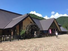 湯西川温泉　水の郷
せっかくだから外にある足湯に浸かりました。