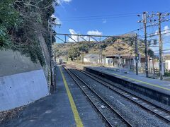 無事竹岡駅に到着。ここまですでに電車で2時間程度。遠いな。無人駅を久しぶりに見ました。