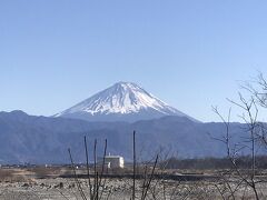 韮崎からは富士山が綺麗に見えました。絶景(^^)
休憩休憩。