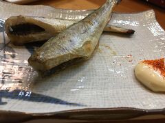 網走　中鮨。網走のししゃも！大きいしまるまるしています。札幌で食べたのはまるでめざし。
嬉しい美味しい。