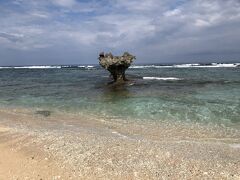 ハートロックだけど干潮時じゃないと見れないと気付いたのは後の祭り。
2時間前が干潮だったので、微妙な感じでした。
次回はしっかり下調べをしてこよう。