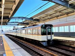今津駅で阪神電車に乗り換え。

甲子園はもうすぐ。