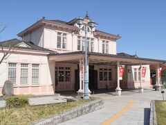 あっという間に日光駅到着です。
レトロな駅舎が見えると完走した感が強いです。