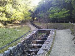 大通院谷遺跡・薬研堀