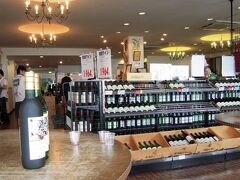 ８．１３
キロロのホテルから小樽へ向かう途中で「小樽ワイン」に寄ってお買い物。
