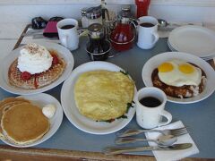 【2009年】エッグスンシングス

マラソン仲間とモーニングランの後、寄りました。