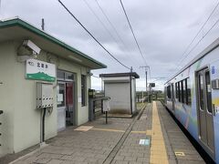 北新井駅下車。雨が降ってきた。