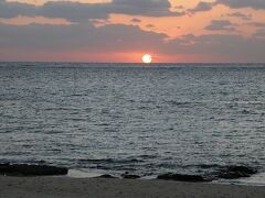 ＜赤崎海岸＞朝日がキレイという赤崎海岸で日の出を見ます。