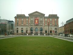 駅から近い博物館。Uebersee Museum Bremen。