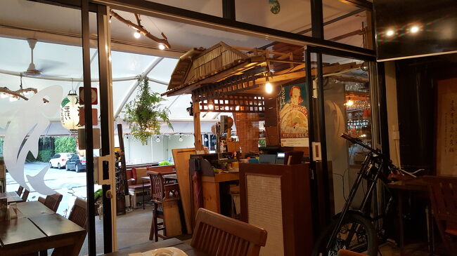 またまたカレー。なんと値段が上がってた。