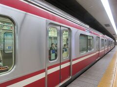 羽田空港を利用する際に毎回乗車している京急線ですが、大鳥居駅で初めて途中下車しました。
快特、特急、急行、普通などがあり、とても便利です。