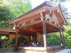 名水「姫の井戸」の近くに「甲陽武能殿」がありました。