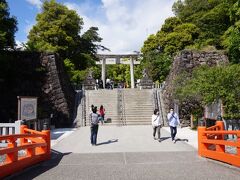 武田神社到着です。