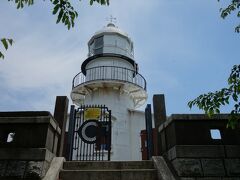 関埼灯台は、県内最古の灯台