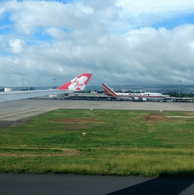 【おまけ】<br />機外には、カリッタの747。<br />このデザイン、武漢からの救出便でよく見たやつだ！