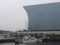 洗車をすると雨が降るのは毎度のことだが、今日はなんと、洗車して、ボディーを拭いている途中で降ってきた・・・

K1東神奈川からみなとみらいへ。
東京方面からだと、みなとみらいで下りるより若干早いかも。