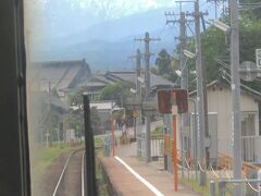 　東八尾駅通過