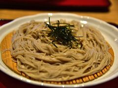 新薬師寺から、東大寺へ
東大寺参道の東京庵本店で昼食を
口コミの評価は低かったのですが、
この蕎麦、結構美味しかったです。