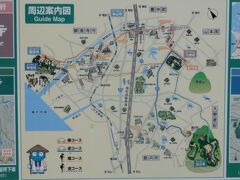 　今回の旅行記は11時ごろ、地図右上の67番大興寺を出て高松高速をくぐり、ＪＲ予讃線を渡るところから始まります。地図左上の観音寺市琴弾公園にある68番神恵院・69番観音寺を目指します。右下に朝早くから向かった66番雲辺寺が載っています。
