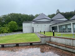 予定通り、約１時間で「フォッサマグナミュージアム」に到着～(*^▽^*)

雨がすごい降っていたので、外の写真はこれ１枚しか撮っていませんでした、、、
