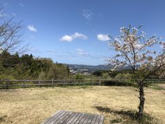 行きに大雨で寄れなかった宍道湖SAで一休み。
宍道湖が一望出来て気持ちが良いね。