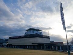 岐阜関ヶ原古戦場記念館（関ケ原町歴史民俗資料館も隣接）
県立と町立の資料館が隣接しています。

岐阜関ケ原古戦場記念館 はスポット登録されていない様なので
「岐阜関ケ原古戦場記念館 別館レストラン」で代用しますね。