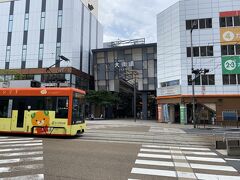 市駅からはおよそ15分ほど。
大街道電停に到着です。