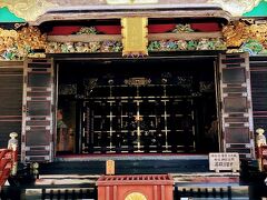 軽井沢のあとは横川で釜めしを食し、この旅最後の観光スポット妙義神社へ。