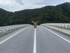 私が通い始めて
いつも静かな阿嘉島

お決まりの場所で今回は控えめに遠めに。。。
この写真も8枚になった