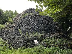 ビジターセンターの裏にある「プズマリ」
昔、船を監視？していた場所です。