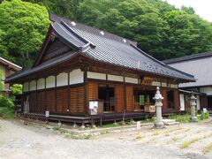 栖雲寺　古刹です。