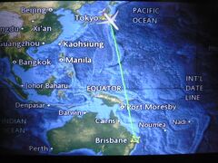 成田からオーストラリアのブリスベーンに向かい、引き続き、ブリスベーンからソロモン諸島の首都ホラニア国際空港に向かいます。

ホラニア国際空港は、ガダルカナル島にあります。