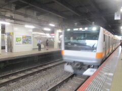 5:43発　国分寺駅　JR中央線で高尾駅で乗換、JR韮崎駅に向かう。
