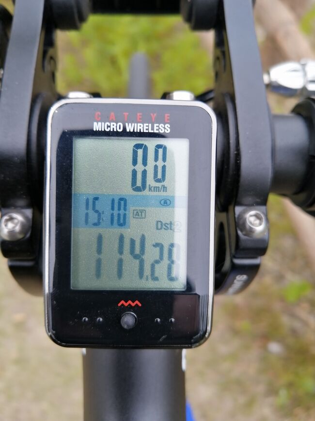 100キロ以上走ったのね、、橋に登るスロープがキツイ、あと途中の島の峠がヘロヘロでした。