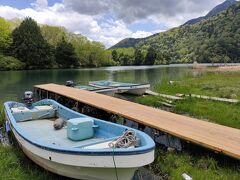 湯の湖に着きました。