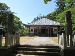 補陀洛山寺に着きました。無料の駐車場があります。補陀洛山寺は、浜の宮王子の守護寺でした。