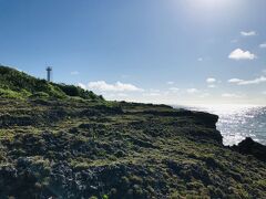 恋が叶うという、黒島灯台。
小さくて白い、可愛い灯台です。