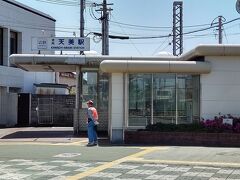 ●近鉄河内天美駅

手前の矢田駅は大阪市内でしたが、大和川を越えて、ここは松原市内になります。