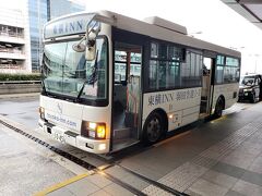 このバスで羽田空港まで送ってくれました。大鳥居駅前なので電車移動した方が早いと思いますが、スーツケースを転がしながら動くのはやはり手間がかかるので、チェックインカウンター前で降ろしてくれるのは本当に助かります。
これから宇部に向かいますが、搭乗から先は次のパートで記載していきます。