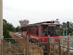 あるラウンジで休憩してから、「インディ・ジョーンズ・アドベンチャー」の乗ったのが、11:15でした。ちなみに待ち時間は0でした。その後「ディズニーシー・エレクトリックレールウェイ」で移動します。こちらも待ち時間は0でした。