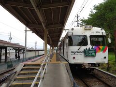 ★12:40
終点の新島々駅に到着。かつてはこの先島々駅まで線路が伸びていて、バスもそちらから発着していました。しかしながら土地が狭く、手前の新島々に広いＢＴを作ったことと自然災害による被災が重なり廃止。