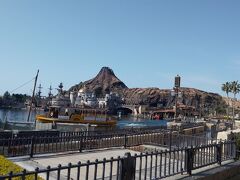 メディテレーニアンハーバー。

この日はありませんでしたが、大きなショーを行ったりするのはこのメディテレーニアンハーバーです。